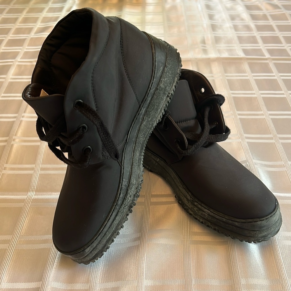 Hogan boots amazing quality never used